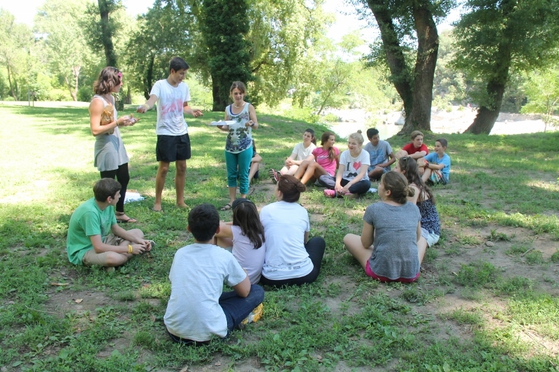 Village Camps International Summer Camp Ard&egrave;che, France 2019-07-26 https://www.villagecamps.com/journals_admin/images/925-28-17-07-2014 a (69) (800x533).jpg